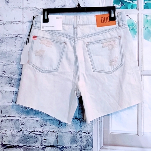 URBAN OUTFITTERS DROPPED WAIST DESTROY SHORTS WOMEN'S SIZE 26 - Picture 2 of 8